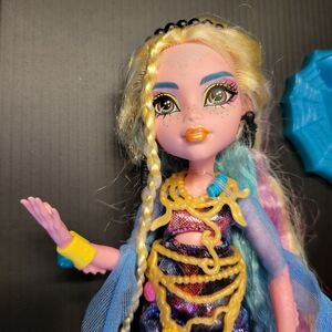 Monster High Fan-Sea Lagoona Blue - Entertainment Earth Exclusive OOB